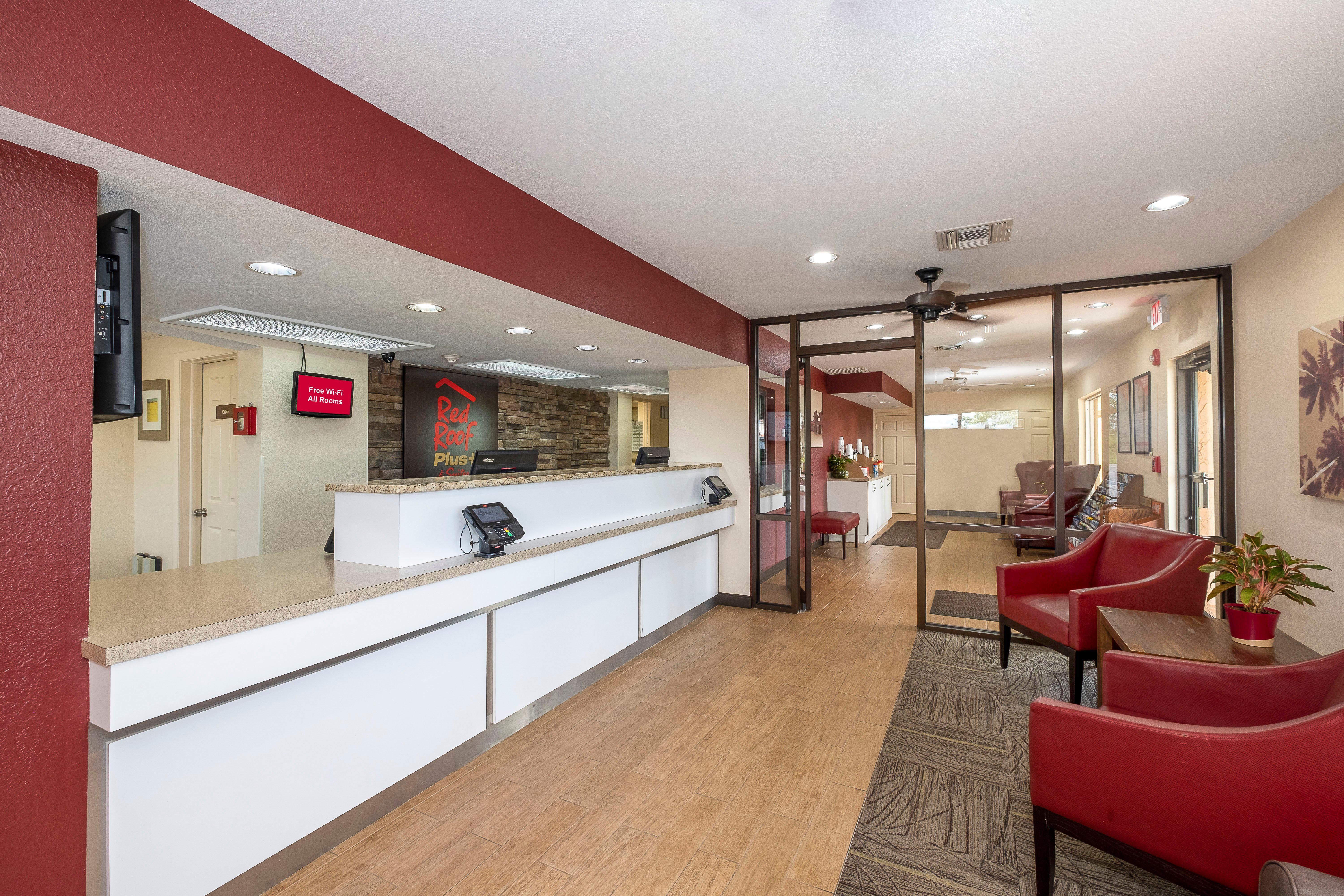 Red Roof Inn Plus+ & Suites Naples Downtown-5Th Ave S Dış mekan fotoğraf
