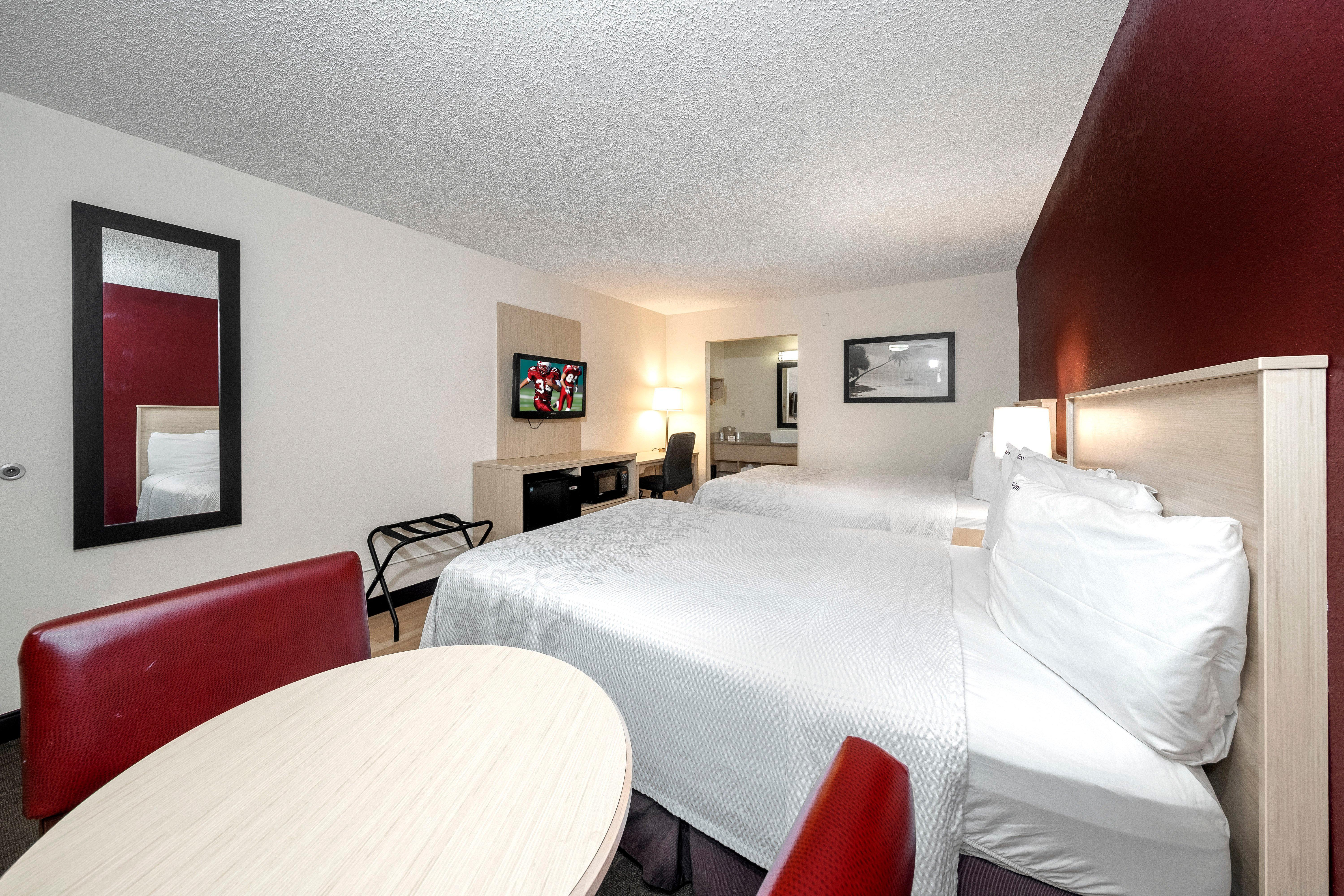 Red Roof Inn Plus+ & Suites Naples Downtown-5Th Ave S Dış mekan fotoğraf