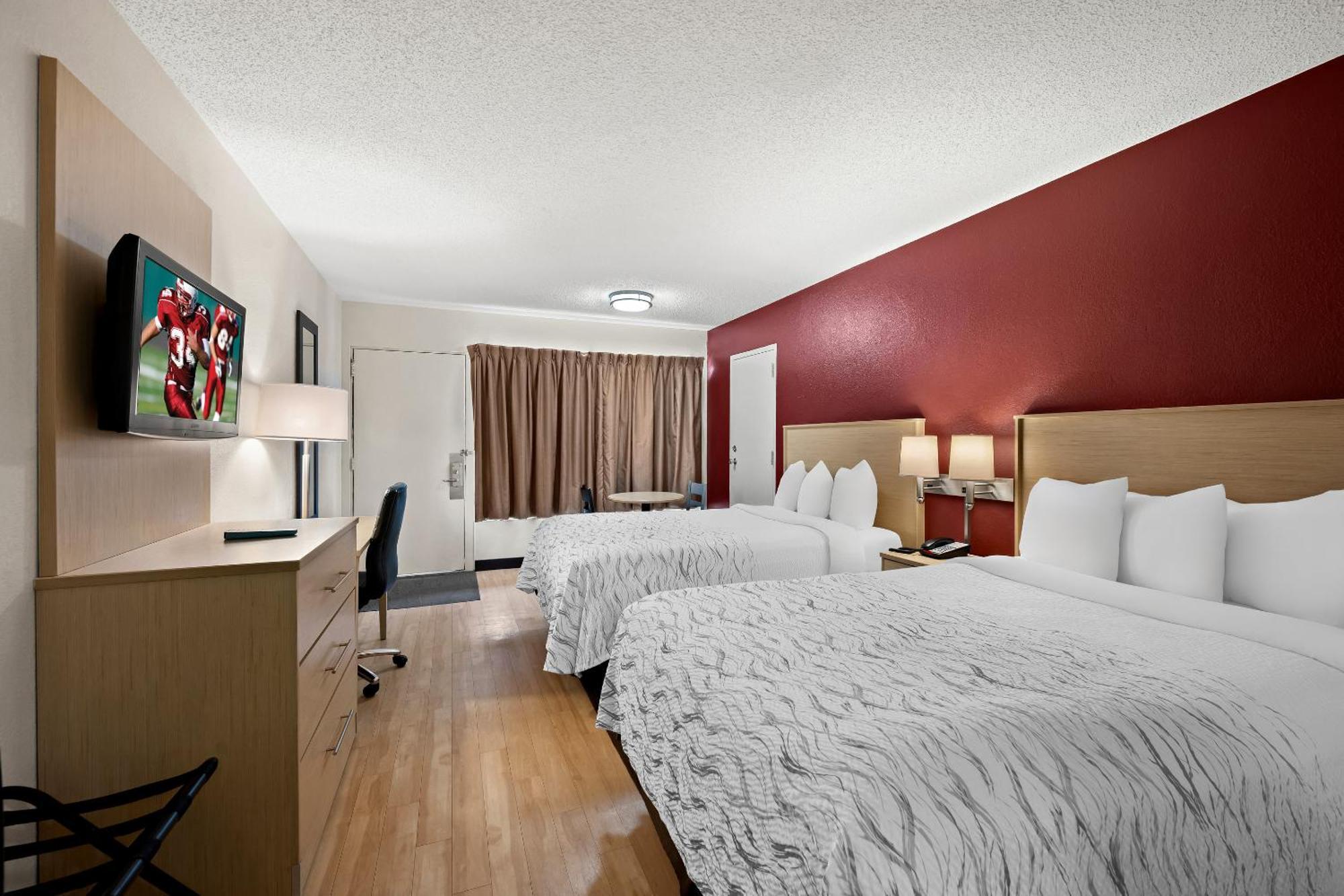 Red Roof Inn Plus+ & Suites Naples Downtown-5Th Ave S Dış mekan fotoğraf