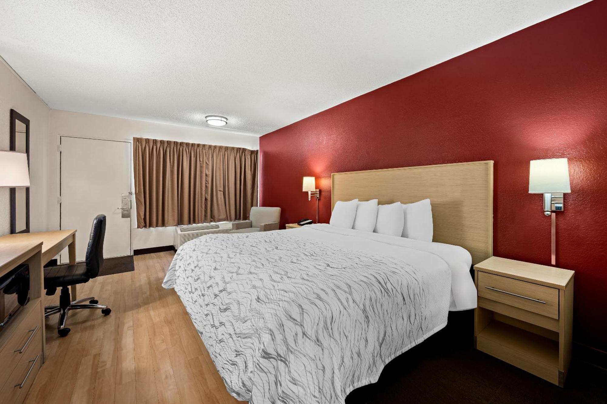 Red Roof Inn Plus+ & Suites Naples Downtown-5Th Ave S Dış mekan fotoğraf